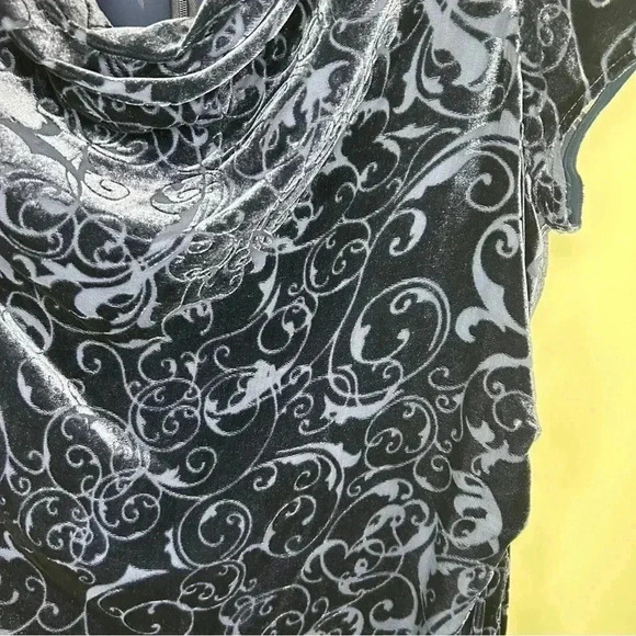 Magaschoni Drape Neck Velvet Dress - Picture 3 of 9